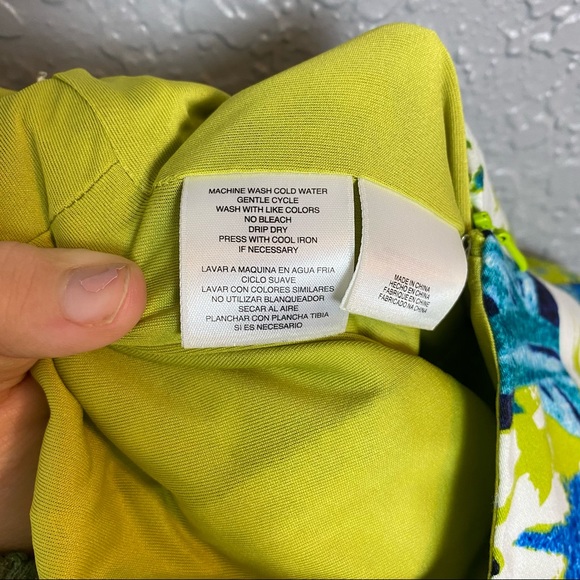 NINE WEST FLORAL HIGH NECK DRESS {12} - Picture 8 of 8